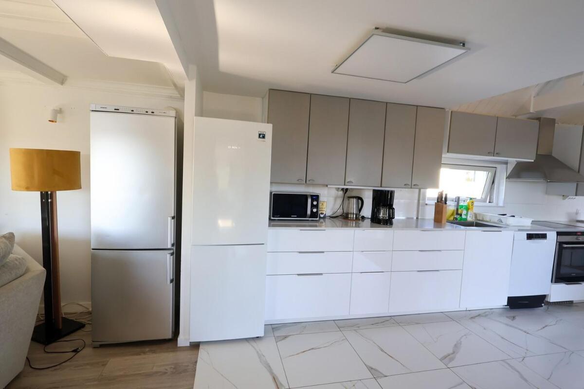8 Beds - Workers Dream - Free Parking - Wifi * Göteborg