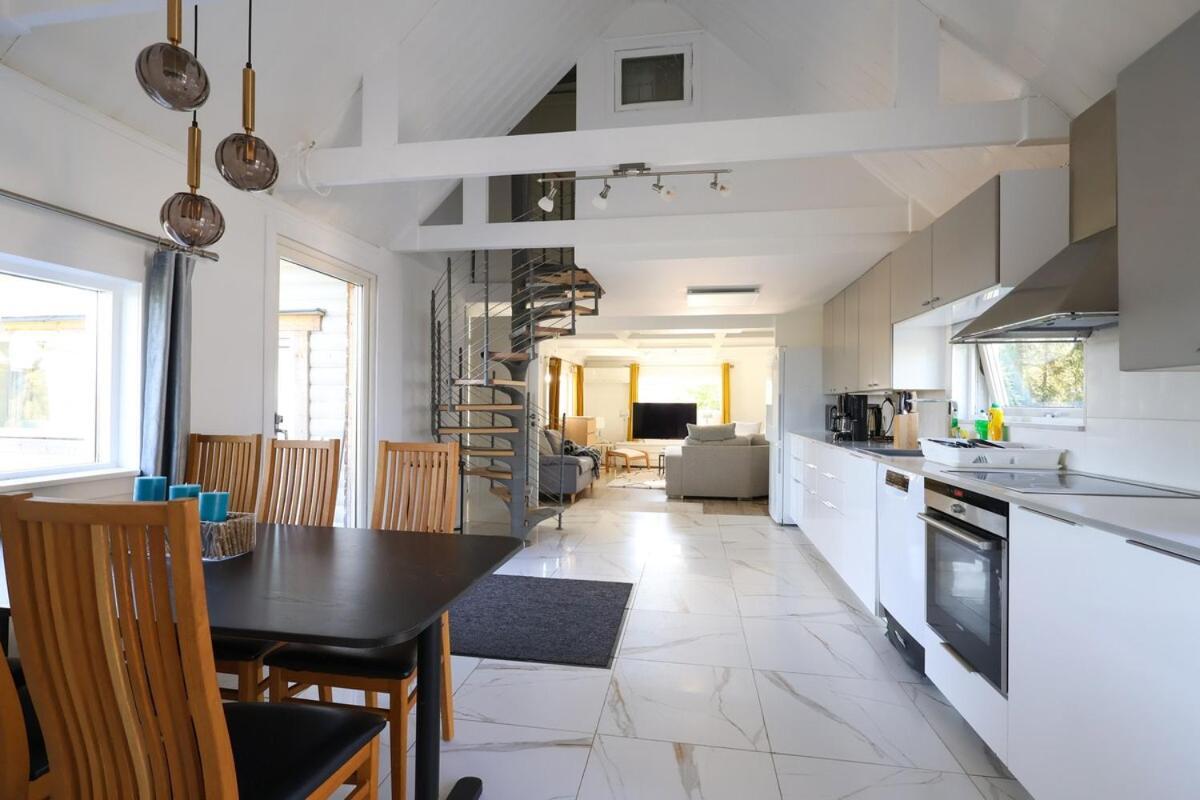 Villa 8 Beds - Workers Dream - Free Parking - Wifi Göteborg